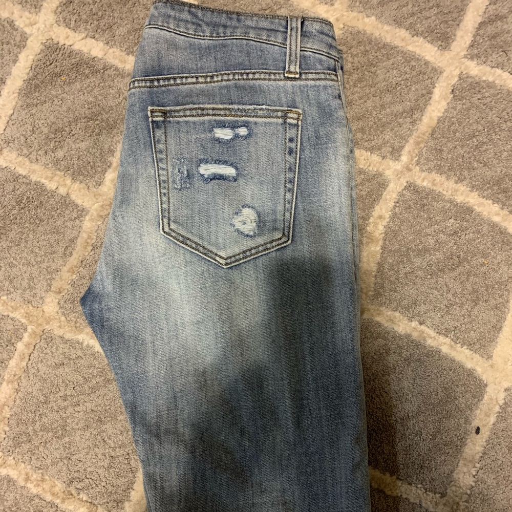 Day trip frayed skinny jeans